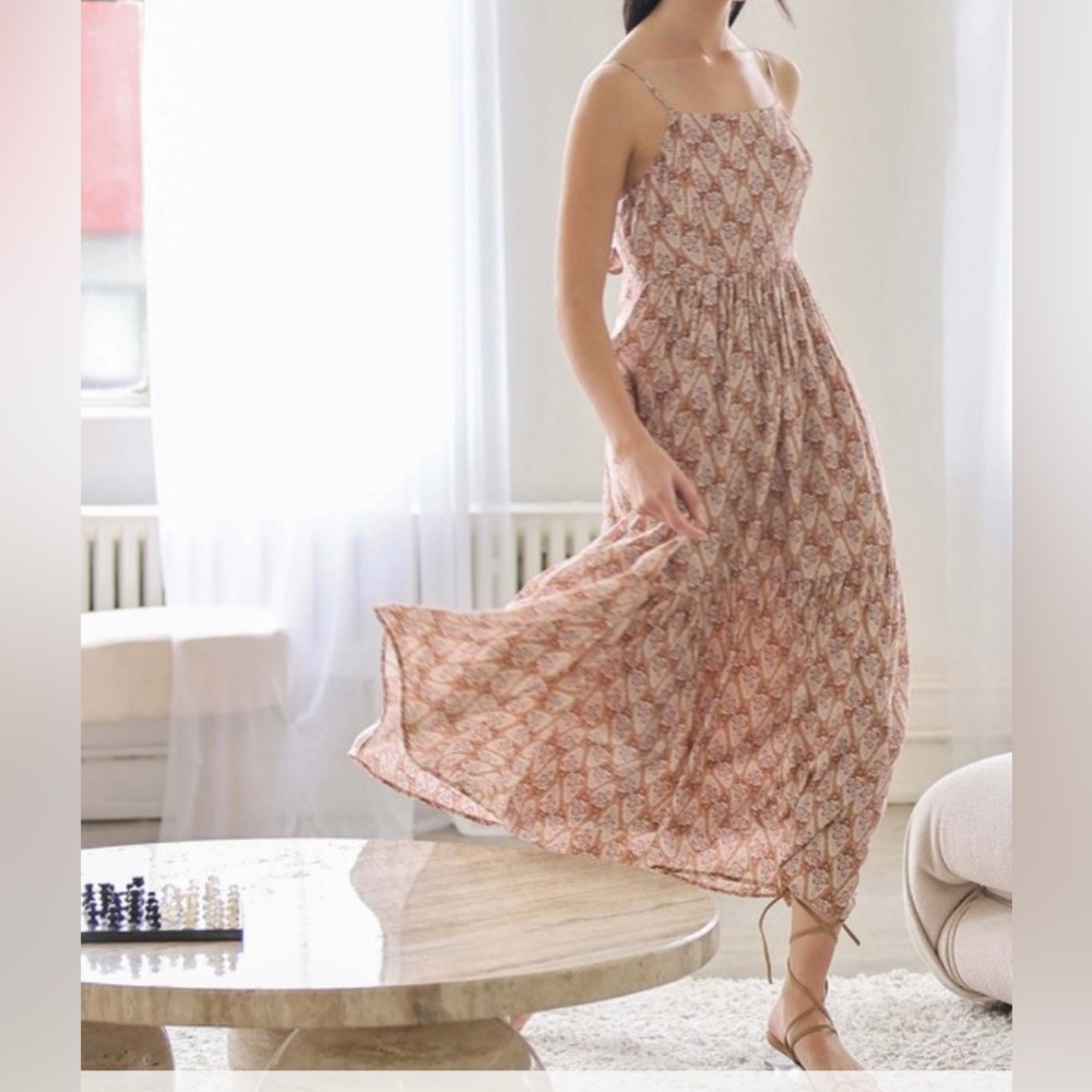 Host Pick New Maxi Dress Printed Adjustable Straps Back Tie Mauve Tiered Lined - Picture 4 of 4